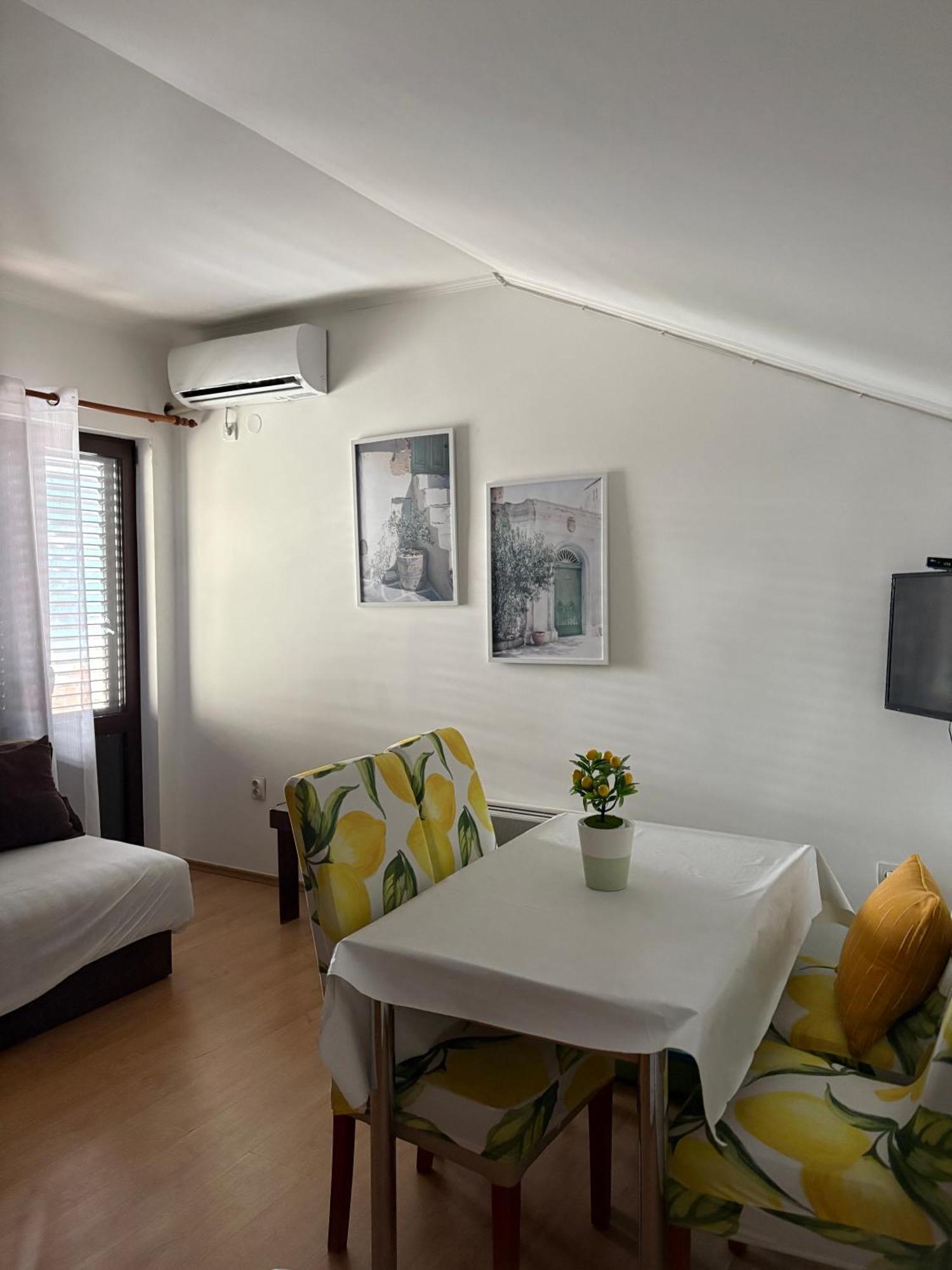 Apartments Herceg Novi Zewnętrze zdjęcie